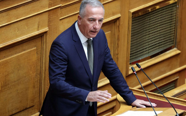 Στ. Καλαφάτης: «Θρασύδειλοι κουκουλοφόροι δεν τρομοκρατούν και δεν εκφοβίζουν κανέναν»