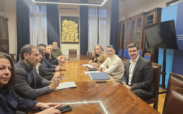 Στο πρωθυπουργικό γραφείο η ΕΣΗΕΜ-Θ: Ποια προβλήματα των δημοσιογράφων τέθηκαν υπ' όψιν