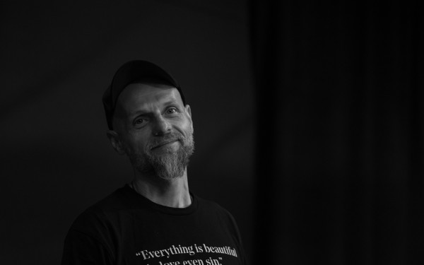 Ο Ιβάν Βιριπάεφ στο makthes.gr: Στη Ρωσία τα έργα μου κι εγώ είμαστε απαγορευμένοι