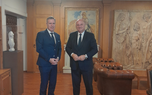 Συνάντηση του Πρύτανη του ΔΙ.ΠΑ.Ε. με τον Υπουργό Αγροτικής Ανάπτυξης και Τροφίμων