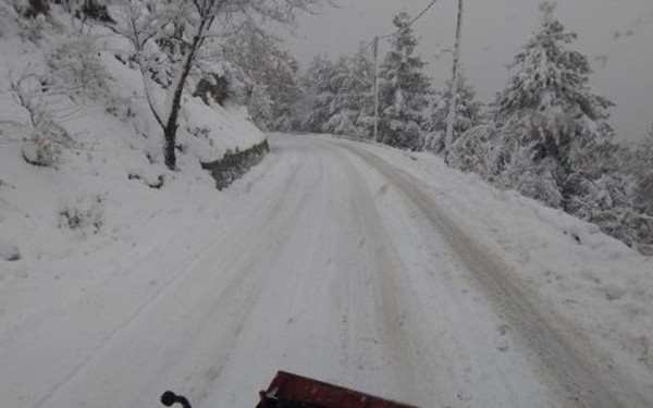 Κακοκαιρία: Πέντε περιφέρειες σε κατάσταση «Red Code» -  Συναγερμός για πλημμυρικά φαινόμενα και κλειστά σχολεία (βίντεο)