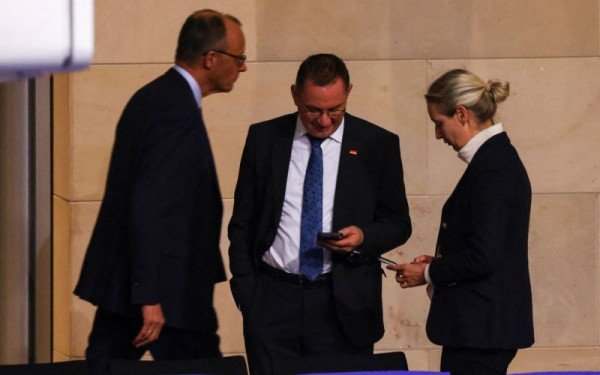 Γερμανία: Σκάνδαλο παράνομης χρηματοδότησης στην AfD πριν τις εκλογές