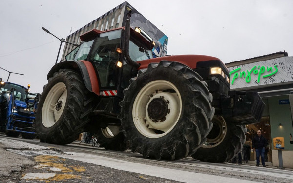 Ψηφίζεται τον Φεβρουάριο η ρύθμιση για τα «κόκκινα» δάνεια των αγροτών