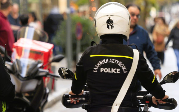 Αγρίνιο: Για απόπειρα ανθρωποκτονίας κατηγορείται η 49χρονη που μαχαίρωσε τον πατέρα της