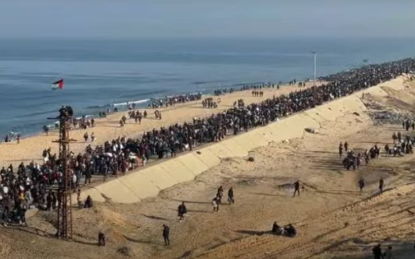 «Ιστορική στιγμή» στη Γάζα: Επιστρέφουν στον βορρά χιλιάδες εκτοπισμένοι Παλαιστίνιοι, μετά τη συμφωνία για την απελευθέρωση επιπλέον ομήρων (βίντεο)