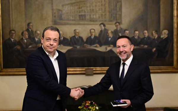 Σ. Φάμελλος: «Παράλογο τα κέρδη των τραπεζών να είναι 4,5 δισεκατομμύρια ευρώ τον χρόνο - Αυτά τα χρήματα λείπουν από νοικοκυριά και επιχειρήσεις»