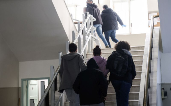 Στο φως βίντεο με το μαρτύριο του 3χρονου Άγγελου - «Της έλεγα να μην τον χτυπάει, δεν με άφηναν να τον πάρω» λέει ο πατέρας