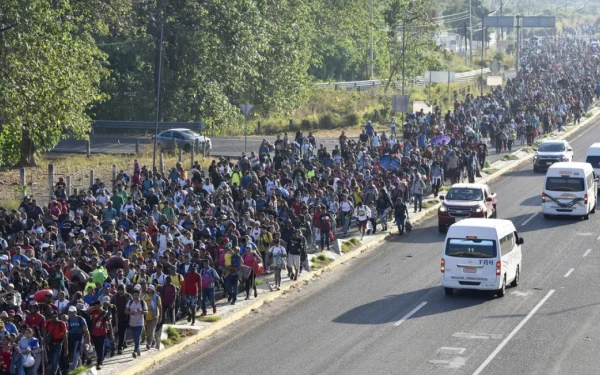 Μεξικό: Ένα καραβάνι χιλίων μεταναστών ξεκίνησε προς τα σύνορα με τις ΗΠΑ