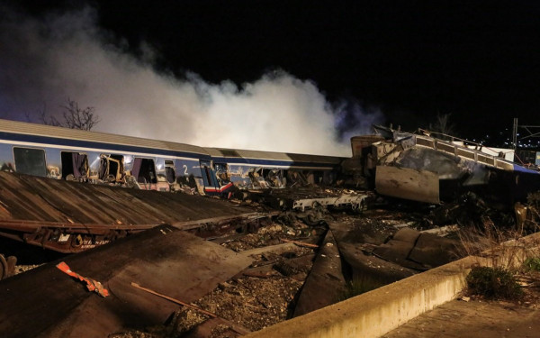 Τέμπη: Τι δείχνει φωτογραφία-ντοκουμέντο για τα έλαια σιλικόνης και την έκρηξη
