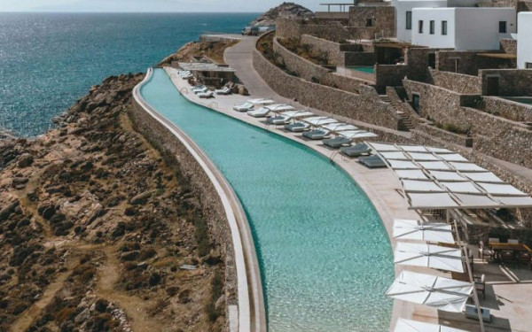 Τουρισμός: Μεγάλη νικήτρια η Ελλάδα στη «μάχη» των ξενοδοχείων στην Μεσόγειο - Ποιοι μας βάζουν άριστα