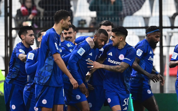 Super League: Ο Ολυμπιακός έκανε πάρτι στις Σέρρες και επέστρεψε στην κορυφή