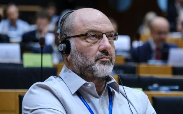 Ο Σ. Αρναούτογλου μιλά στην Ε.Ε. για τα σοβαρά προβλήματα στις δενδροκαλλιέργειες της Μακεδονίας