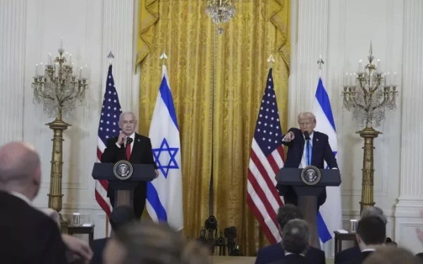 Τράμπ: Τώρα θέλει να πάρει και τον έλεγχο της Γάζας - Η συνάντησή του με τον Νετανιάχου (βίντεο)