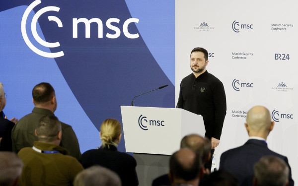 Διάσκεψη του Μονάχου - Ζελένσκι: Δεν θα αποδεχτούμε ποτέ συμφωνίες πίσω από την πλάτη μας