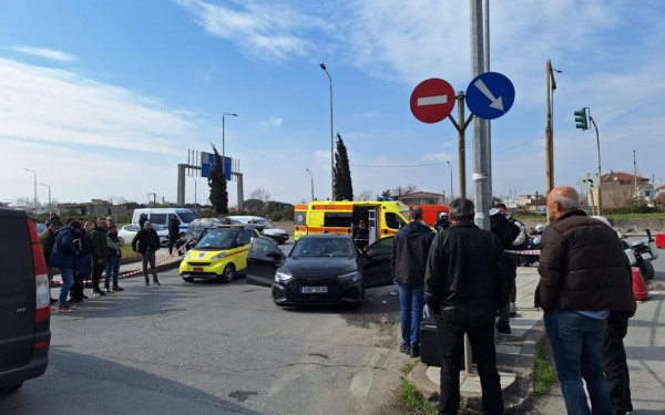 Θεσσαλονίκη: Νεκρός ο συνοδηγός του αυτοκινήτου που δέχθηκε πυροβολισμούς κοντά στα ΚΤΕΛ (βίντεο)