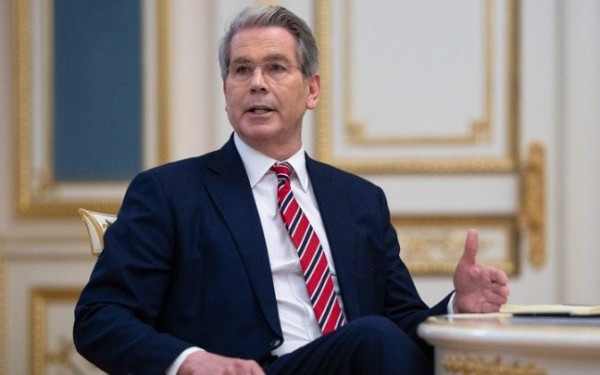 ΗΠΑ-Κίνα: Οι δασμοί πρέπει να μειωθούν για να ξεκινήσουν οι διαπραγματεύσεις, δηλώνει ο Αμερικανός υπουργός Οικονομικών