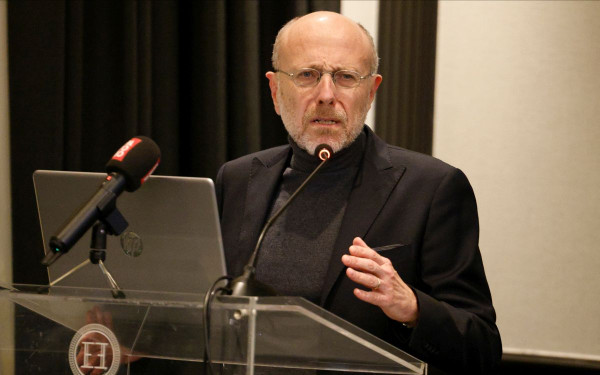 Δ. Βαρτζόπουλος: Τα 35.000 κρεβάτια στα νοσοκομεία της χώρας επαρκούν