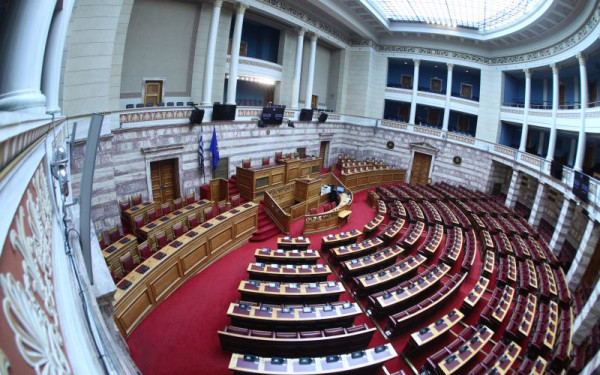 Boυλή: Κατατέθηκε η εφαρμογή  “mystreet” για καταγγελίες για την αυθαίρετη χρήση κοινόχρηστων χώρων