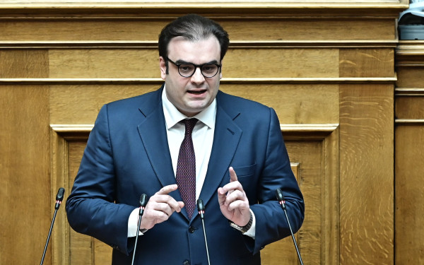 Βουλή: Υπερψηφίστηκε το νομοσχέδιο για την ενίσχυση της Κεφαλαιαγοράς