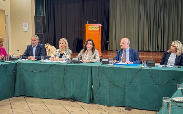 Όλγα Κεφαλογιάννη από Σαντορίνη: «Όχι απλώς επιστρέφουμε - προχωράμε μπροστά»