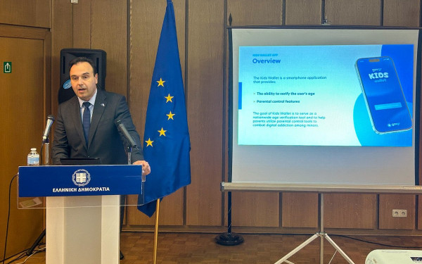 Βρυξέλλες-Δ. Παπαστεργίου: Απαραίτητο να δράσουμε σε ευρωπαϊκό επίπεδο για έναν ασφαλή ψηφιακό κόσμο για τα παιδιά μας