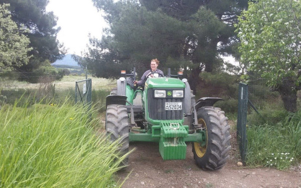 Μυτιλήνη: Η Ειρήνη Θαλασσέλλη, αγρότισσα και μητέρα 8 παιδιών, γιορτάζει την «Ημέρα της Γυναίκας»