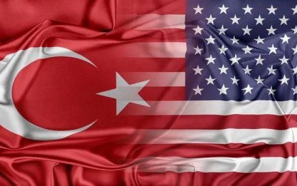 Άγκυρα: Η επιβολή του βασικού δασμού του 10% ευνοεί τις τουρκικές εξαγωγές, δήλωσε ο Τούρκος αντιπρόεδρος