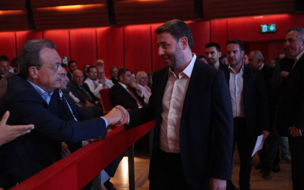 Νέο «όχι» Ανδρουλάκη στην πρόταση Φάμελλου για συνεργασία ΠΑΣΟΚ- ΣΥΡΙΖΑ