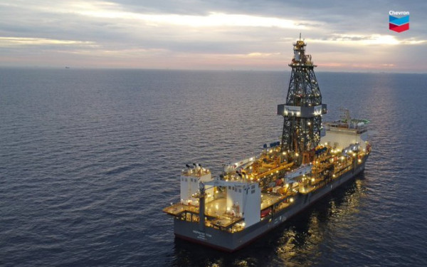 Chevron και Helleniq Energy συμμετέχουν στο διαγωνισμό για έρευνες υδρογονανθράκων