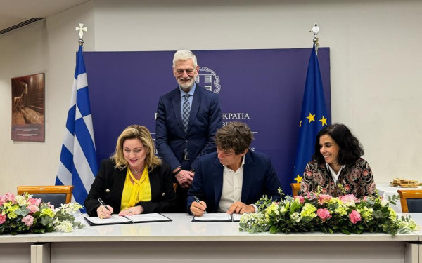 Υπεγράφη Μνημόνιο Συνεργασίας μεταξύ της ΓΓ Απόδημου Ελληνισμού, της Δημόσιας Διπλωματίας του ΥΠΕΞ και της Endeavor Greece