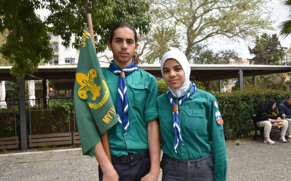 Μυτιλήνη: Δύο προσφυγόπουλα από την Παλαιστίνη στην παρέλαση