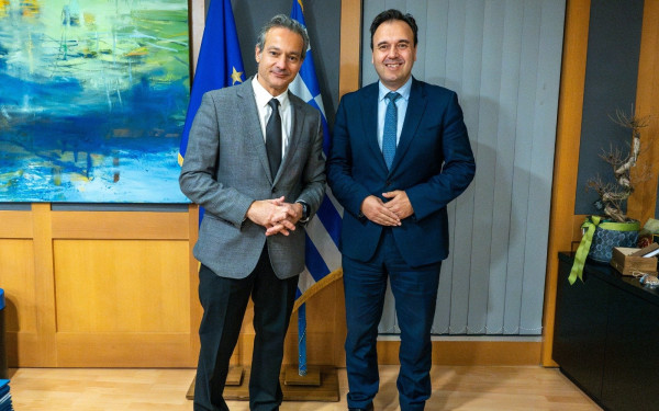 Το Υπουργείο Ψηφιακής Διακυβέρνησης και η ΕΣΕΕ συνεργάζονται για την ψηφιακή μετάβαση των επιχειρήσεων