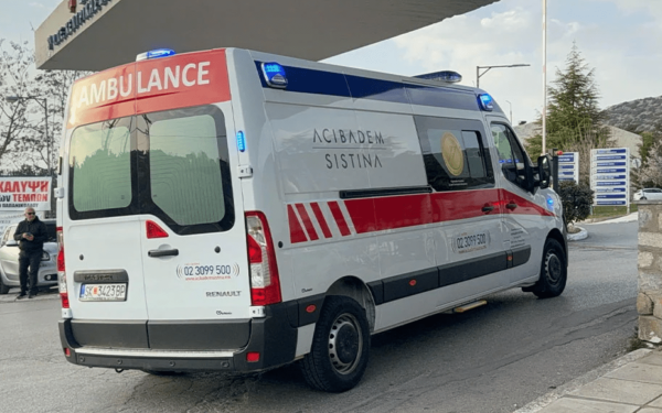 Στην Ελλάδα διακομίσθηκαν ακόμη 4 εγκαυματίες από τη φονική πυρκαγιά στη Β. Μακεδονία - Η ανάρτηση Γεωργιάδη