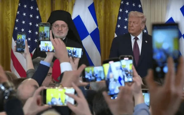 O Τραμπ υποδέχτηκε την ελληνική ομογένεια για την 25η Μαρτίου (βίντεο)