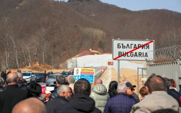 Ελληνοβουλγαρικά σύνορα: Βούλγαροι απειλούν να κόψουν τον φράχτη αν δεν ανοίξει το πέρασμα Ρουντόζεμ–Ξάνθης