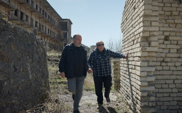 «H ζωή των Άλλων» στην Αλβανία - Ένα  ιστορικό ντοκιμαντέρ για τα 35 χρόνια από την αρχή του τέλους του κομμουνιστικού καθεστώτος (βίντεο)