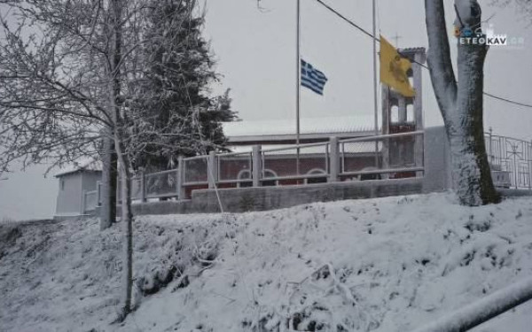 Παγετός επικρατεί σε Καβάλα, Δράμα, Ξάνθη και Βόλο - Πάνω από 30 εκατοστά φτάνει το χιόνι