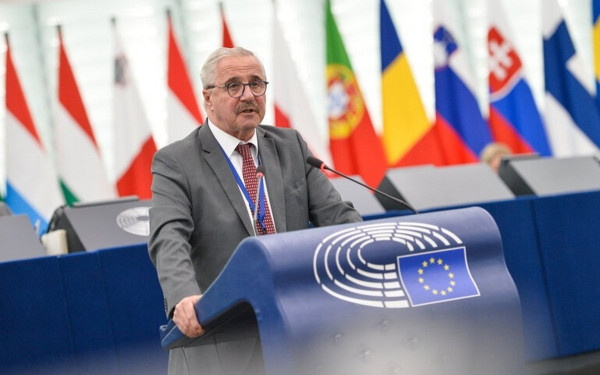 Μέτρα από ΕΕ για την επιθετικότητα της Τουρκίας έναντι των κυριαρχικών δικαιωμάτων της Ελλάδας, ζήτησε ο Γ. Μανιάτης