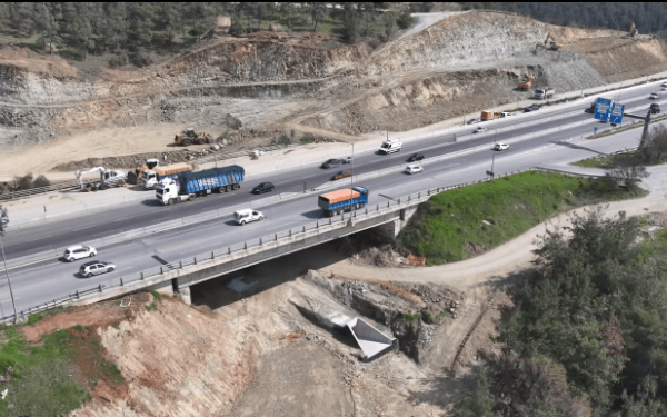 Θεσσαλονίκη: Μετρό και ηλεκτρικά λεωφορεία του ΟΑΣΘ περιορίζουν την αέρια ρύπανση - Εκτόξευση των ρύπων με την έναρξη του flyover