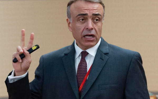 Έλληνας Καθηγητής Ιατρικής σε Χάρβαρντ και ΜΙΤ: Πώς τα Μεγάλα Γλωσσικά Μοντέλα Τεχνητής Νοημοσύνης θα βοηθήσουν ασθενείς και γιατρούς