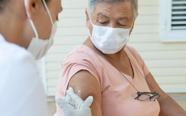 Το εμβόλιο για τον έρπητα ζωστήρα μειώνει κατά 23% τον κίνδυνο καρδιαγγειακής νόσου