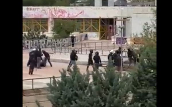 Πολυτεχνειούπολη Ζωγράφου: Αναβλήθηκε η δίκη του 34χρονου φοιτητή που χτύπησε την ιδιοκτήτρια κυλικείου - Ζήτησε να εξεταστεί από ιατροδικαστή