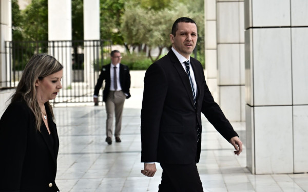 Τη «Συμμαχία Ελλήνων» ανακοίνωσε ο Ηλίας Κασιδιάρης - Ανοιχτό το «παράθυρο» για τη δική του υποψηφιότητα (βίντεο)