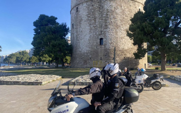 Θεσσαλονίκη: Έκλεβε κινητά και χρήματα απο περαστικούς - Ταυτοποιήθηκε αλλοδαπός άνδρας