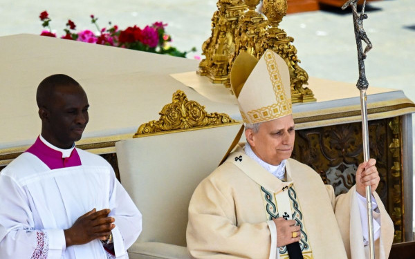 Ο Λέων ο XIV ενθρονίστηκε νέος πάπας στο Βατικανό (βίντεο)