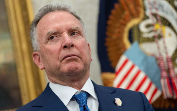 Δεν ταξίδεψαν οι απεσταλμένοι των ΗΠΑ στο Πακιστάν για τις ειρηνευτικές συνομιλίες με το Ιράν