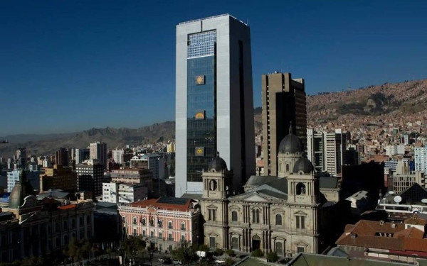 Βολιβία: Ο πρώην πρόεδρος Σάντσες δε Λοσάδα καταδικάζεται σε 6 χρόνια κάθειρξης