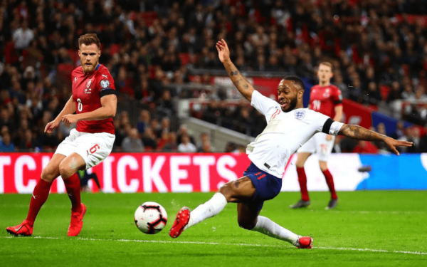 EURO 2020: Τρία ο Στέρλινγκ, πέντε η Αγγλία