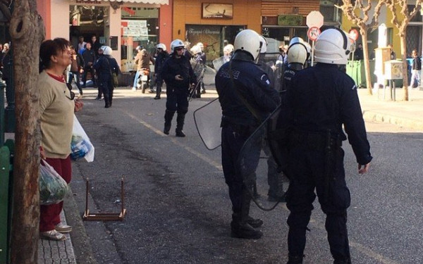 Σοβαρά επεισόδια στο Αγρίνιο μεταξύ οπαδών του Παναιτωλικού και του ΠΑΟΚ (videos)