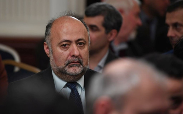 Τσιόδρας προς Κομισιόν: «Να προασπίσουμε την υγεία των πολιτών από εγκληματίες που διακινούν παράνομα φάρμακα στο διαδίκτυο»